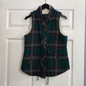 Plaid vest with soft inner layer